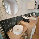 Opera-4 Min Walk-elegant 2 Sleeper * Paris